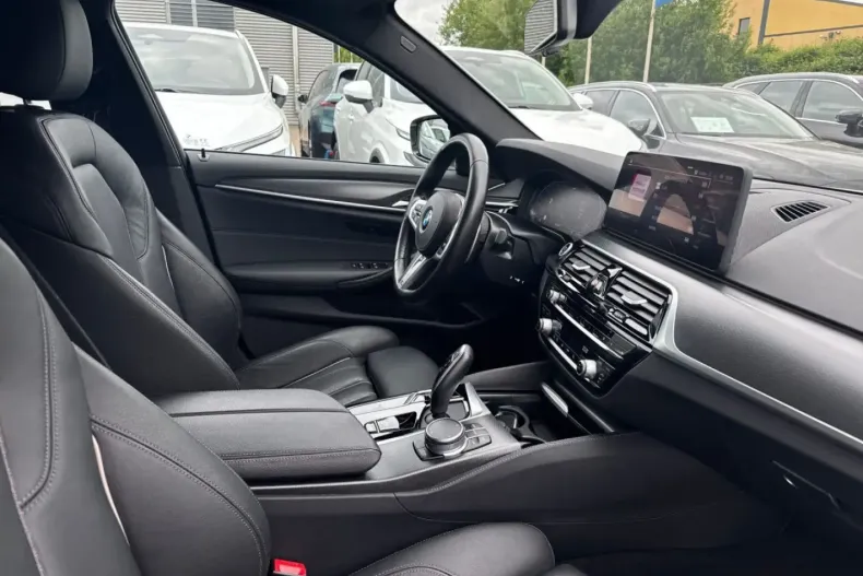 BMW 520 din 2022 cu 67.657 km - oferta BMW155436 - foto 6