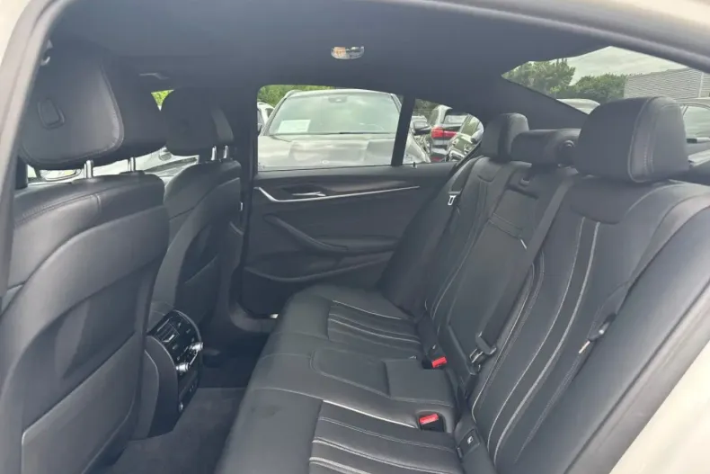 BMW 520 din 2022 cu 67.657 km - oferta BMW155436 - foto 7