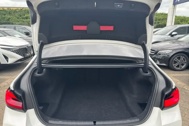 BMW 520 din 2022 cu 67.657 km - oferta BMW155436 - foto 11