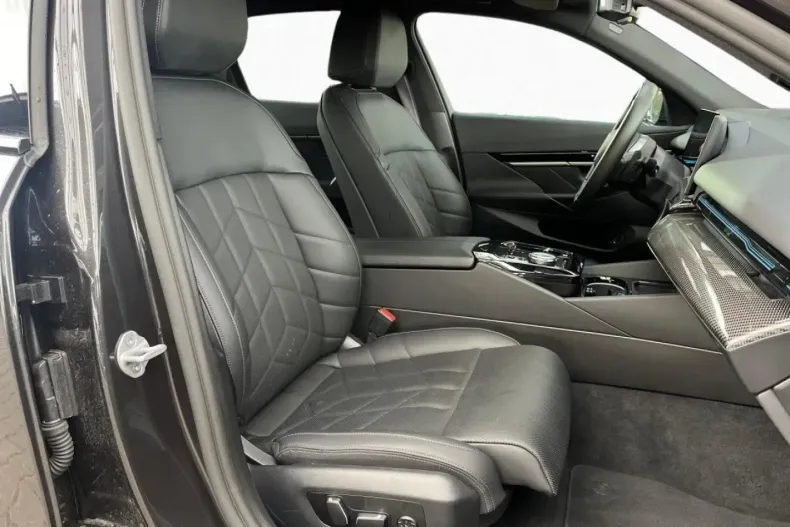 BMW 520 din 2025 cu 27.580 km - oferta BMW155459 - foto 9