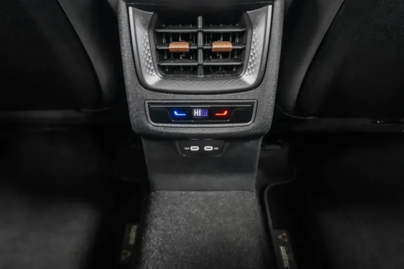 Cupra Terramar din 2025 cu 12.000 km - oferta CUP155494 - foto 18