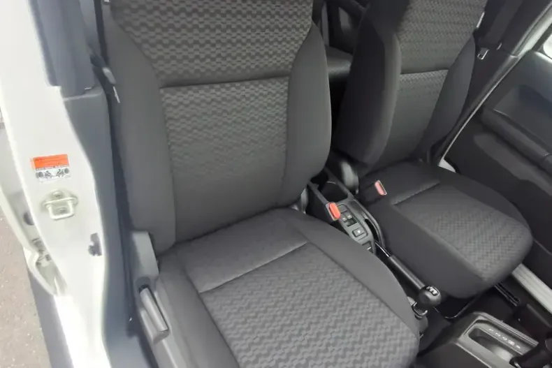 Suzuki Jimny din 2025 cu 37 km - oferta SUZ155502 - foto 13