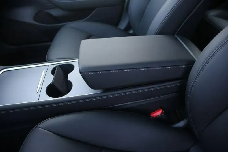 Tesla Model 3 din 2022 cu 44.974 km - oferta TES155504 - foto 9