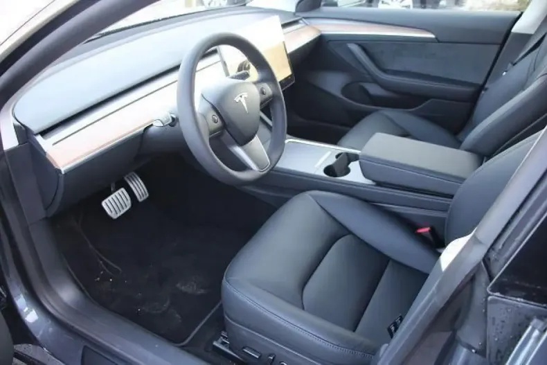 Tesla Model 3 din 2022 cu 44.974 km - oferta TES155504 - foto 11