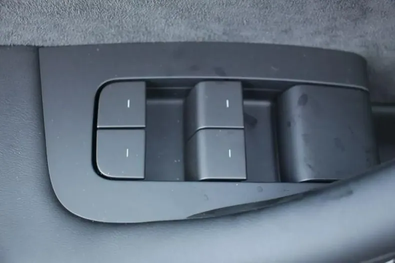 Tesla Model 3 din 2022 cu 44.974 km - oferta TES155504 - foto 16