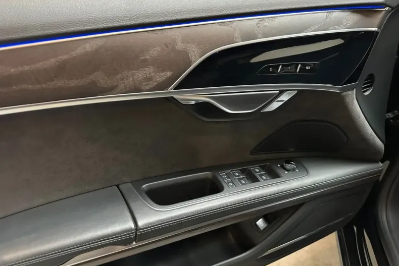 Audi A8 din 2021 cu 89.000 km - oferta AUD155506 - foto 33