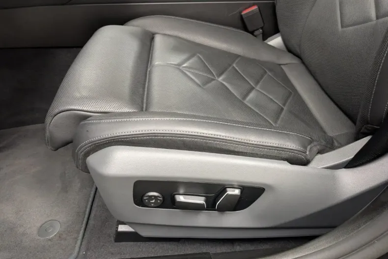 BMW 550 din 2024 cu 66.960 km - oferta BMW155509 - foto 13