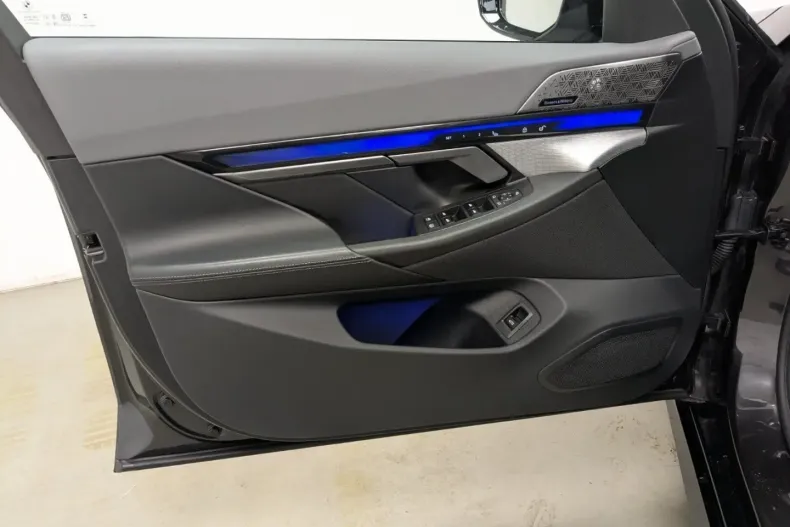 BMW 550 din 2024 cu 66.960 km - oferta BMW155509 - foto 15