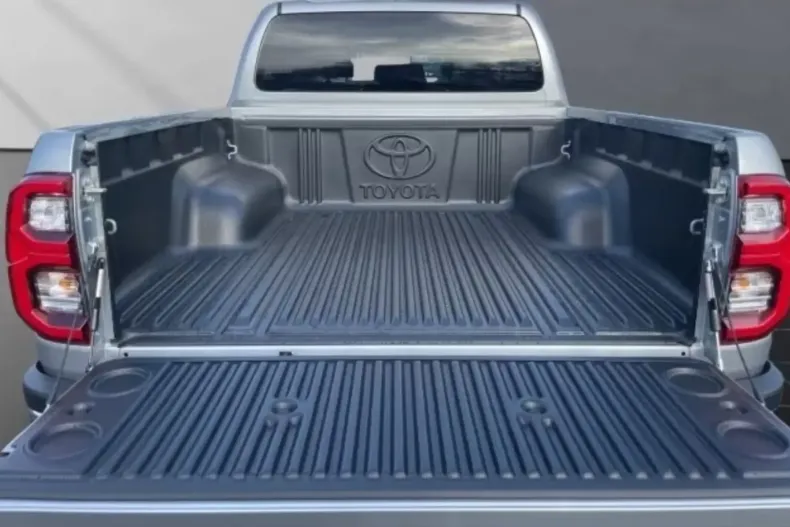 Toyota Hilux din 2025 cu 10 km - oferta TOY155520 - foto 5