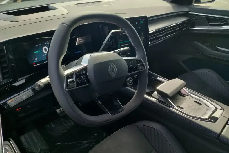 Renault Rafale din 2024 cu 2.050 km - oferta REN155534 - foto 12