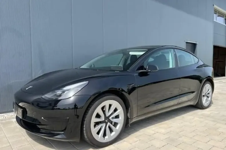 Tesla Model 3 din 2022 cu 25.900 km - oferta TES155557 - foto 2