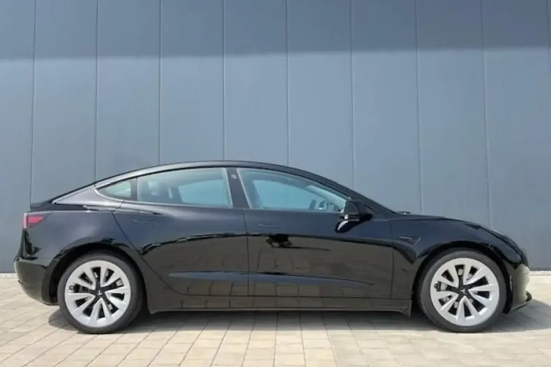 Tesla Model 3 din 2022 cu 25.900 km - oferta TES155557 - foto 4