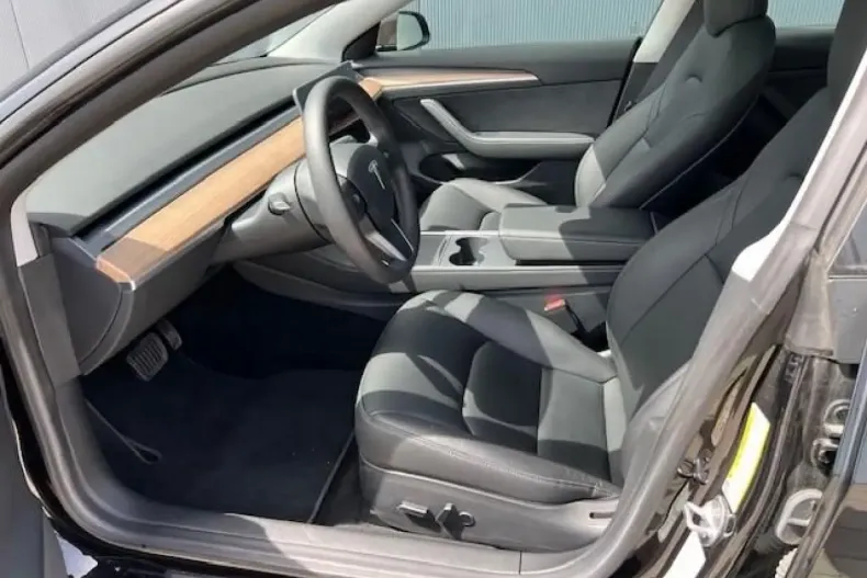 Tesla Model 3 din 2022 cu 25.900 km - oferta TES155557 - foto 9