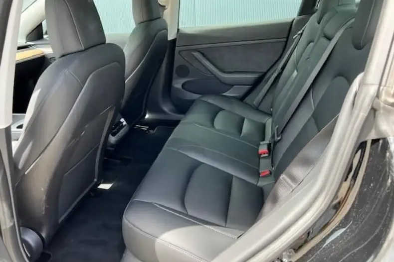 Tesla Model 3 din 2022 cu 25.900 km - oferta TES155557 - foto 11