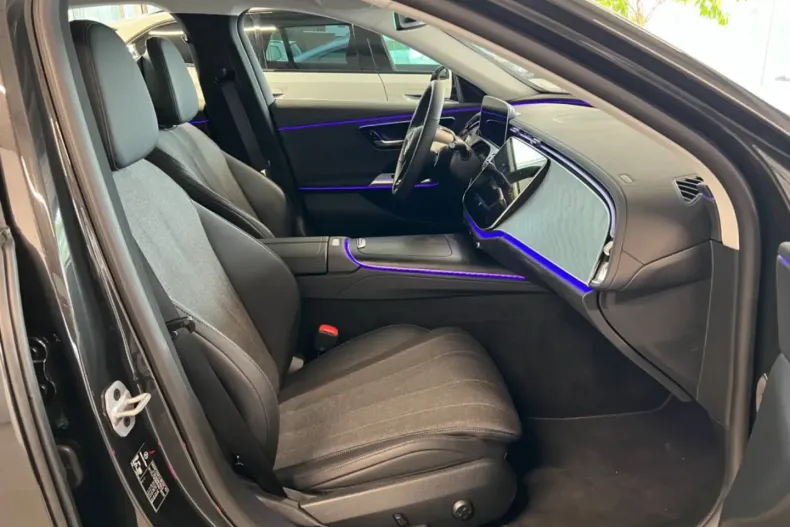 Mercedes-Benz E 220 din 2024 cu 20.000 km - oferta MER155559 - foto 12