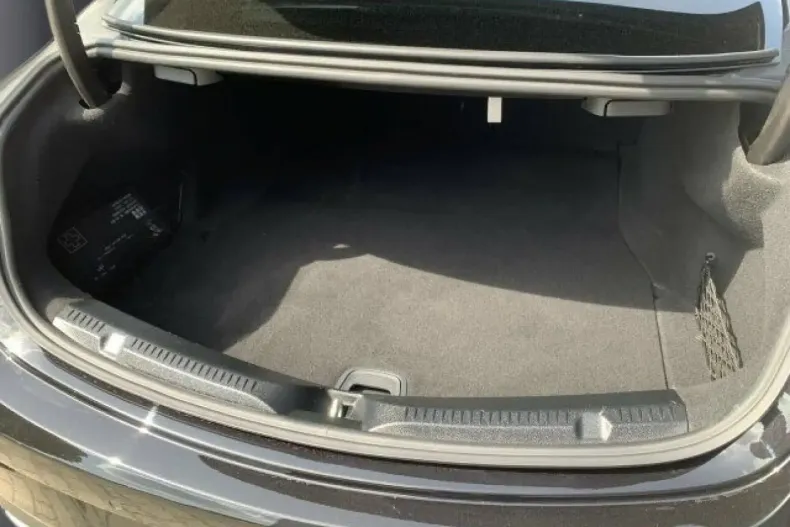 Mercedes-Benz E 220 din 2023 cu 25.300 km - oferta MER155563 - foto 7