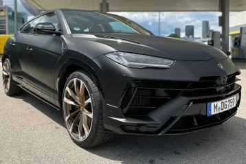 Lamborghini Urus din 2023 - oferta LAM155565