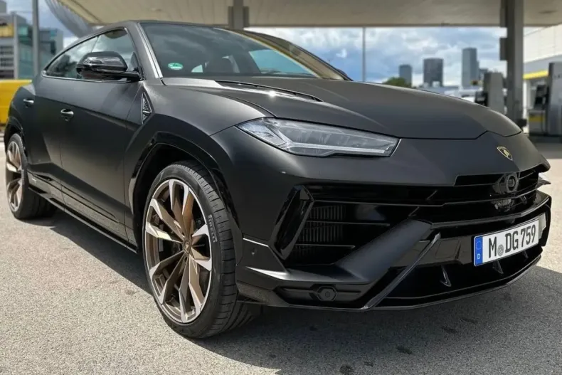 Lamborghini Urus din 2023 cu 39.000 km - oferta LAM155565 - foto 1