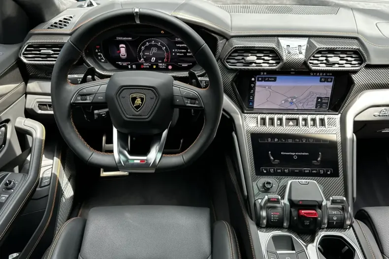 Lamborghini Urus din 2023 cu 4.411 km - oferta LAM155566 - foto 5