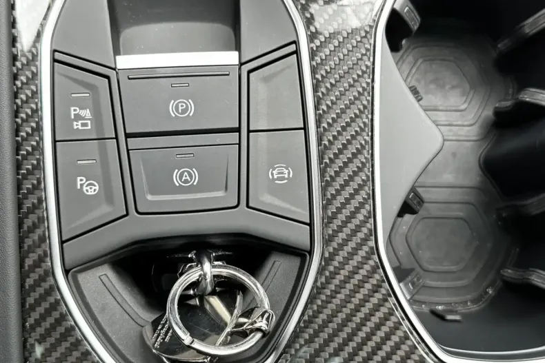 Lamborghini Urus din 2023 cu 4.411 km - oferta LAM155566 - foto 34