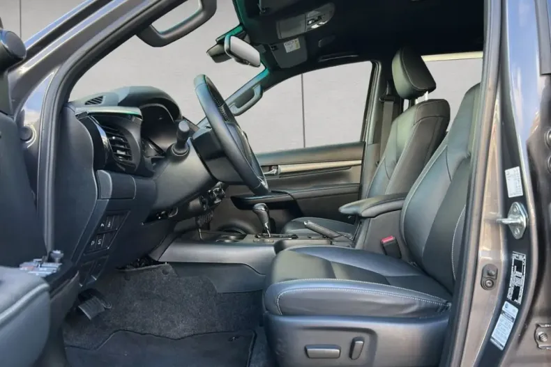 Toyota Hilux din 2024 cu 38.294 km - oferta TOY155572 - foto 10