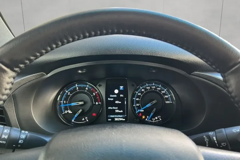 Toyota Hilux din 2024 cu 38.294 km - oferta TOY155572 - foto 11