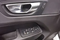 Volvo XC60 din 2021 cu 80.923 km - oferta VOL155589 - foto 9