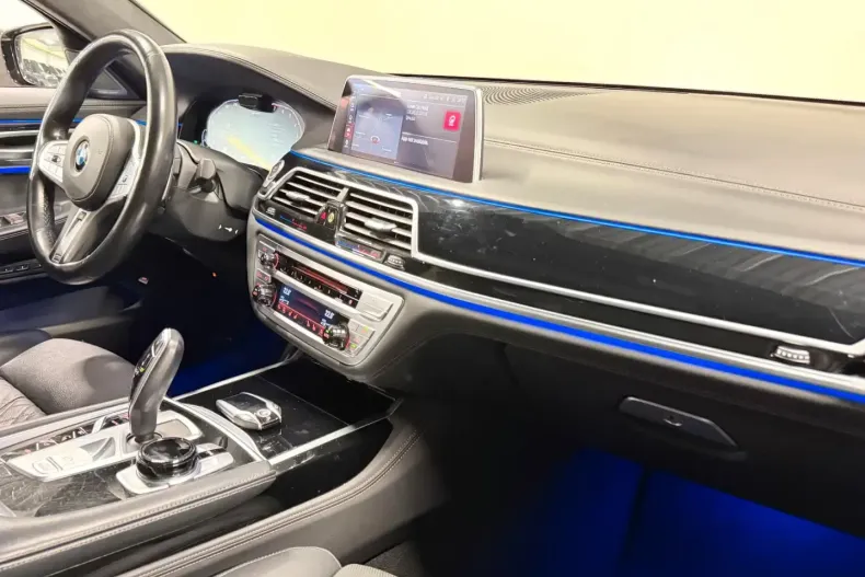 BMW 745 din 2021 cu 76.000 km - oferta BMW155591 - foto 17