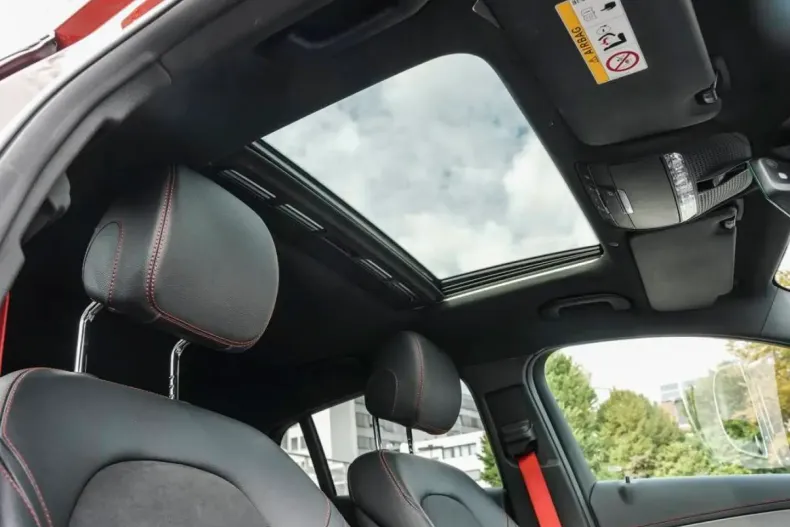 Mercedes-Benz GLC 300 din 2022 cu 69.500 km - oferta MER155595 - foto 9