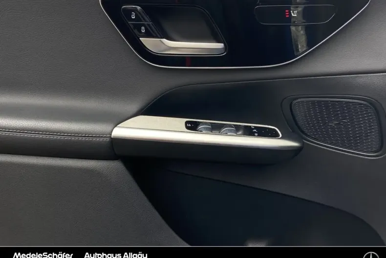 Mercedes-Benz GLC 200 din 2024 cu 12.674 km - oferta MER155596 - foto 13