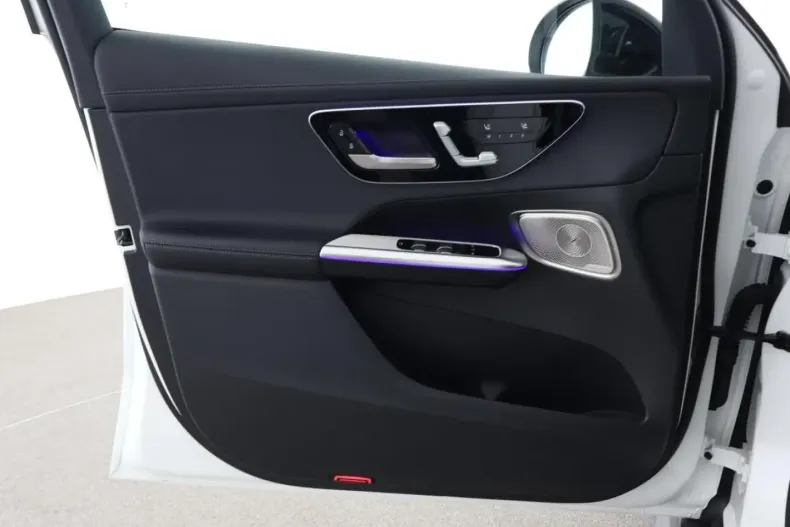 Mercedes-Benz GLC 400 din 2023 cu 48.200 km - oferta MER155598 - foto 11