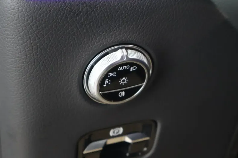 Mercedes-Benz GLC 400 din 2023 cu 48.200 km - oferta MER155598 - foto 20