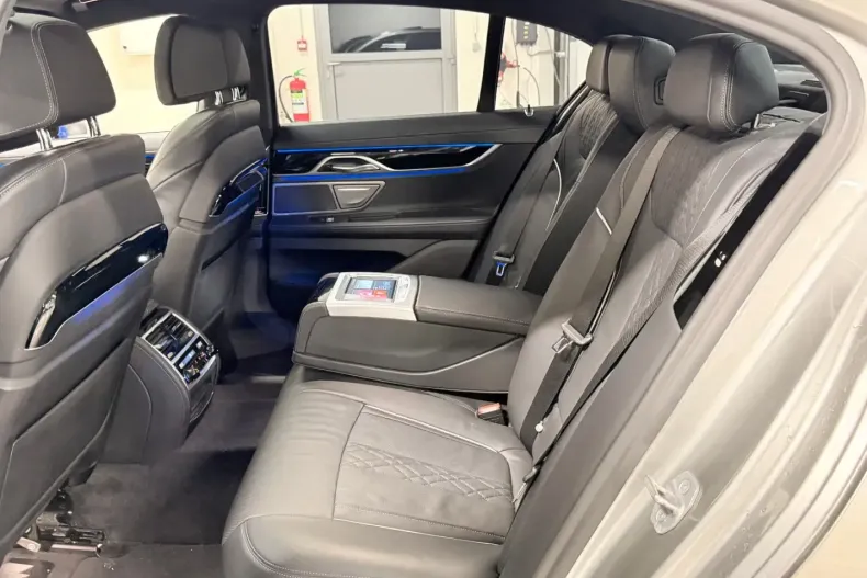 BMW 745 din 2021 cu 76.000 km - oferta BMW155599 - foto 32