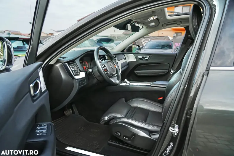 Volvo XC60 din 2020 cu 115.120 km - oferta VOL155933 - foto 18