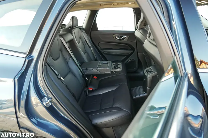 Volvo XC60 din 2022 cu 101.900 km - oferta VOL155940 - foto 20