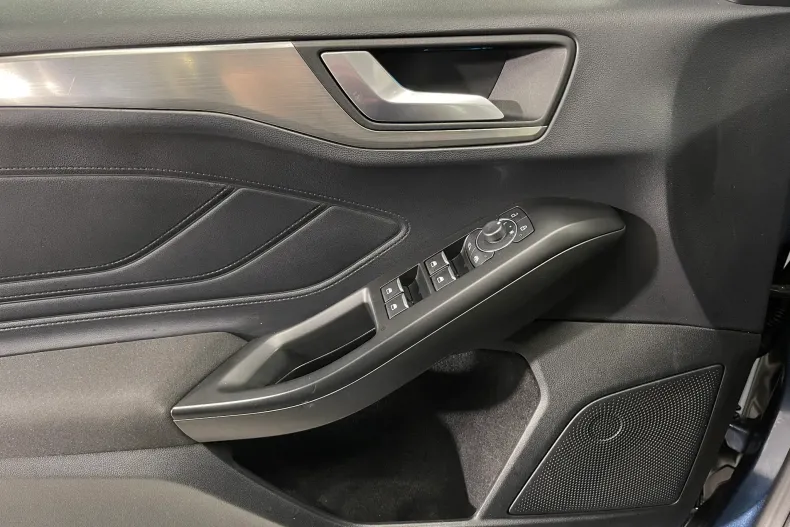 Ford Focus din 2023 cu 150.344 km - oferta FOR155944 - foto 23