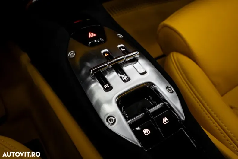 Ferrari 296 GTB din 2024 cu 3.400 km - oferta FER155951 - foto 33