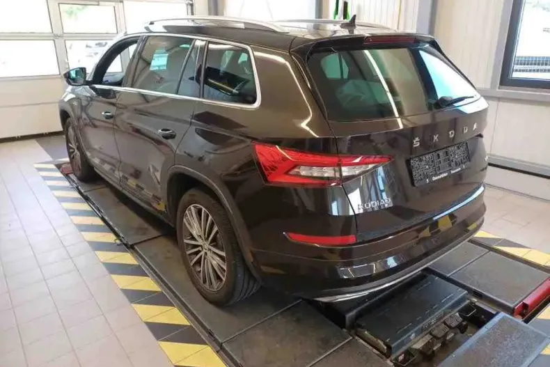 Skoda Kodiaq din 2021 cu 96.394 km - oferta SKO155955 - foto 4