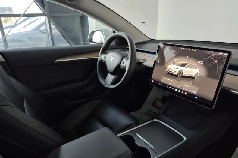 Tesla Model 3 din 2023 cu 59.900 km - oferta TES155960 - foto 6