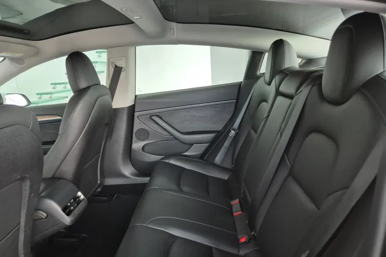 Tesla Model 3 din 2023 cu 59.900 km - oferta TES155960 - foto 14