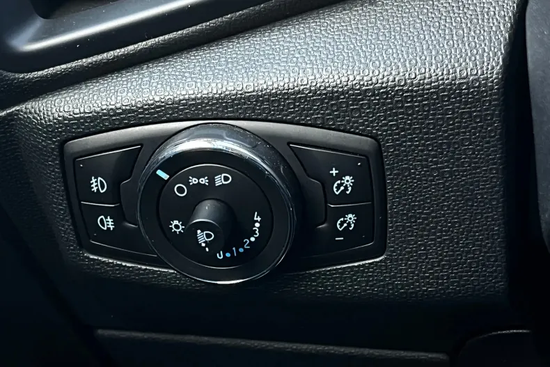 Ford EcoSport din 2019 cu 106.697 km - oferta FOR155969 - foto 19