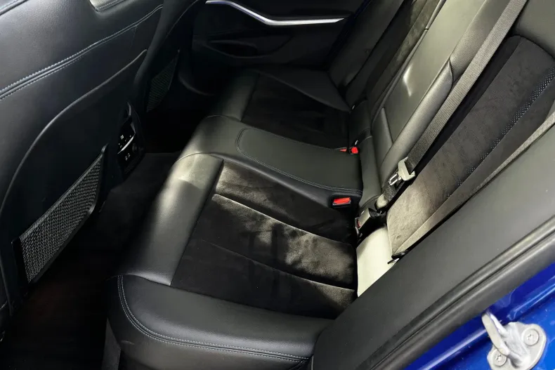 BMW Seria 3 din 2019 cu 127.698 km - oferta BMW155970 - foto 11