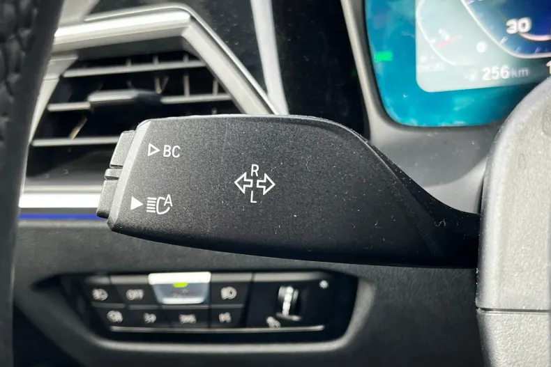 BMW Seria 3 din 2019 cu 127.698 km - oferta BMW155970 - foto 18