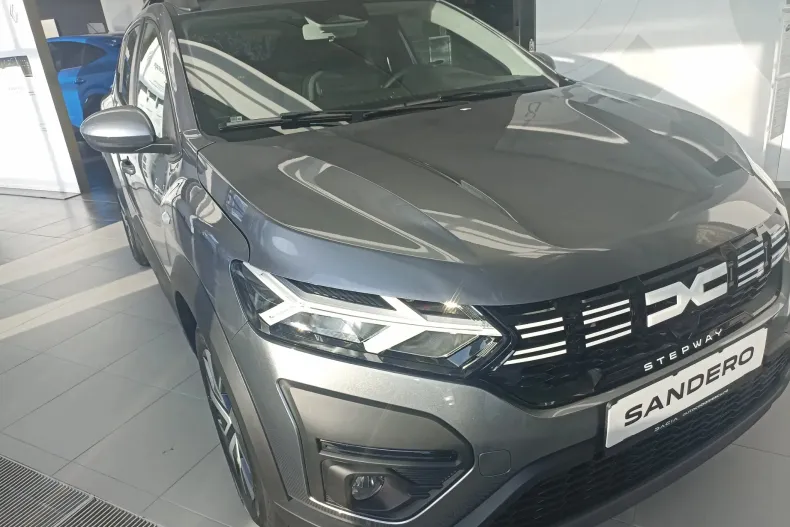 Dacia Sandero Stepway din 2025 cu 10 km - oferta DAC155974 - foto 3