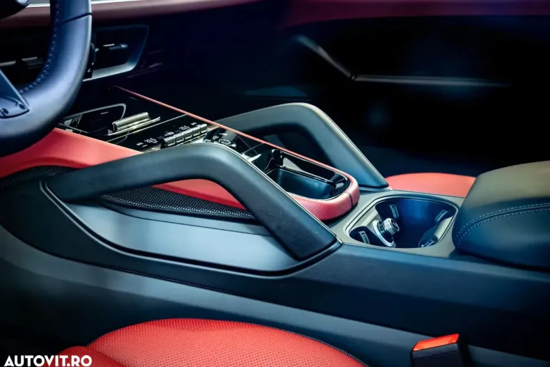 Porsche Cayenne Coupe din 2025 cu 8.900 km - oferta POR155976 - foto 15