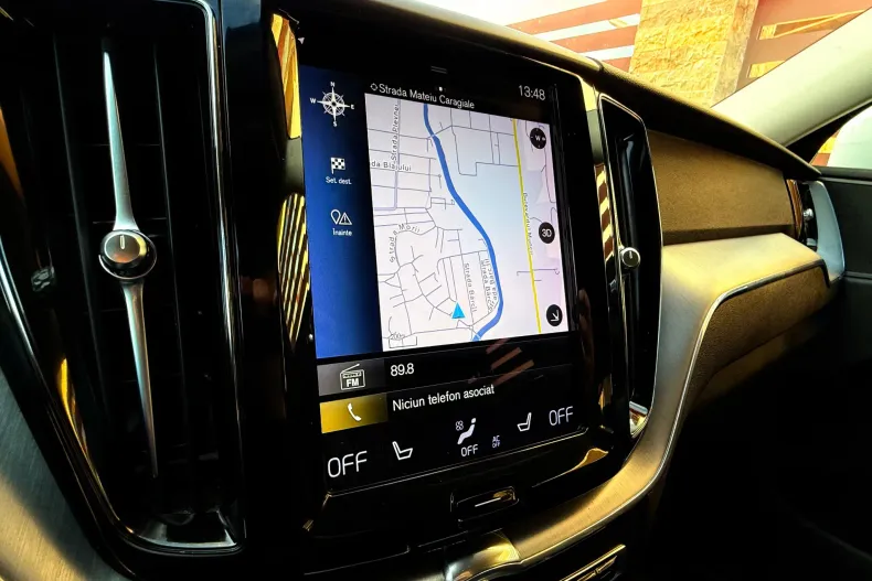 Volvo XC60 din 2020 cu 162.507 km - oferta VOL155987 - foto 11