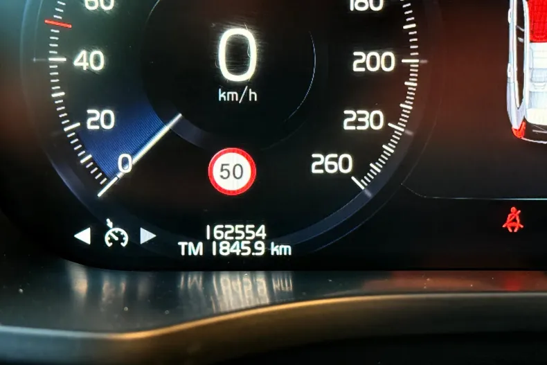 Volvo XC60 din 2020 cu 162.507 km - oferta VOL155987 - foto 16