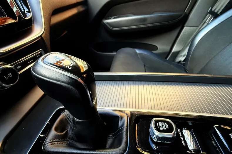 Volvo XC60 din 2020 cu 162.507 km - oferta VOL155987 - foto 30