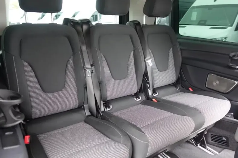 Mercedes-Benz V din 2025 cu 11.422 km - oferta MER155988 - foto 11