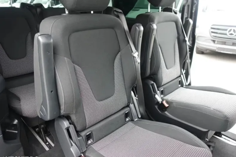 Mercedes-Benz V din 2025 cu 11.422 km - oferta MER155988 - foto 13